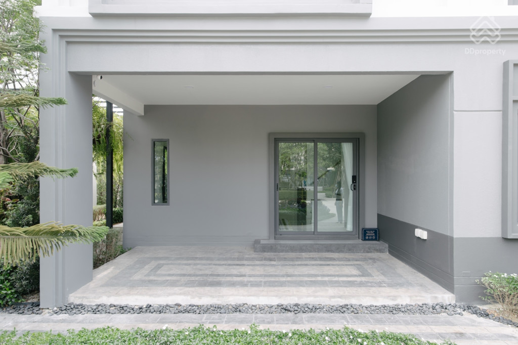 Grand-Britania-Bangna-Suvarnabhumi-Review_2