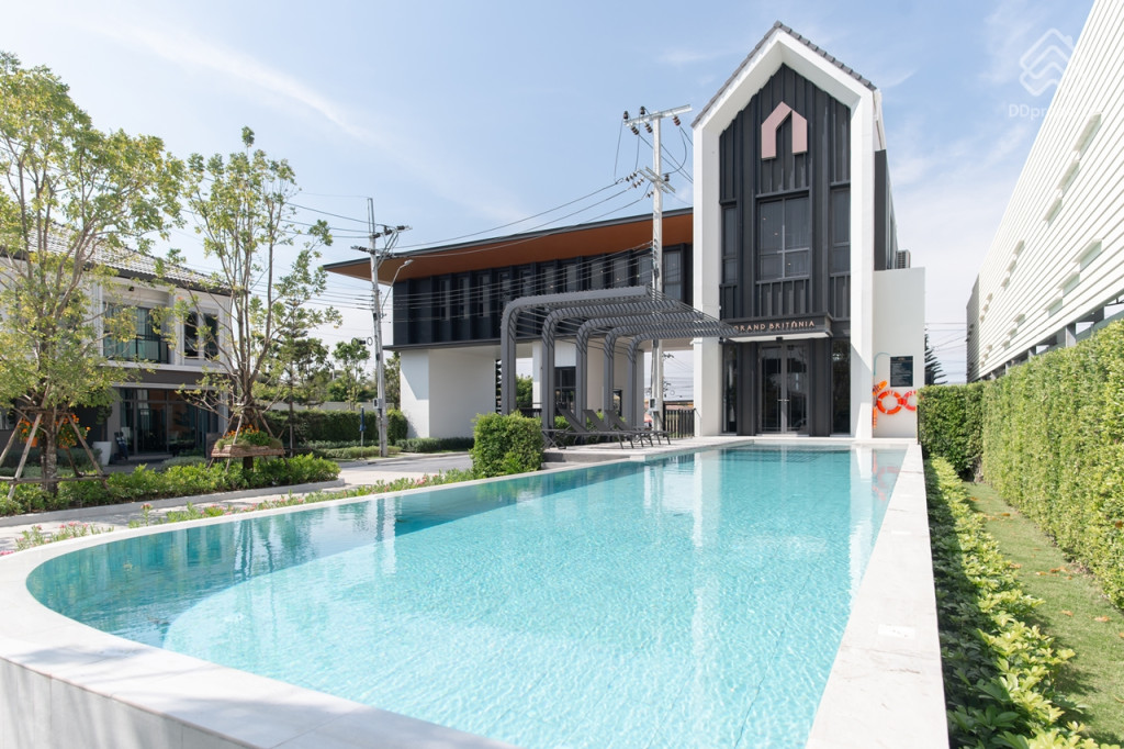 Grand-Britania-Rama-9-Krungthepkreetha-Facilities_1