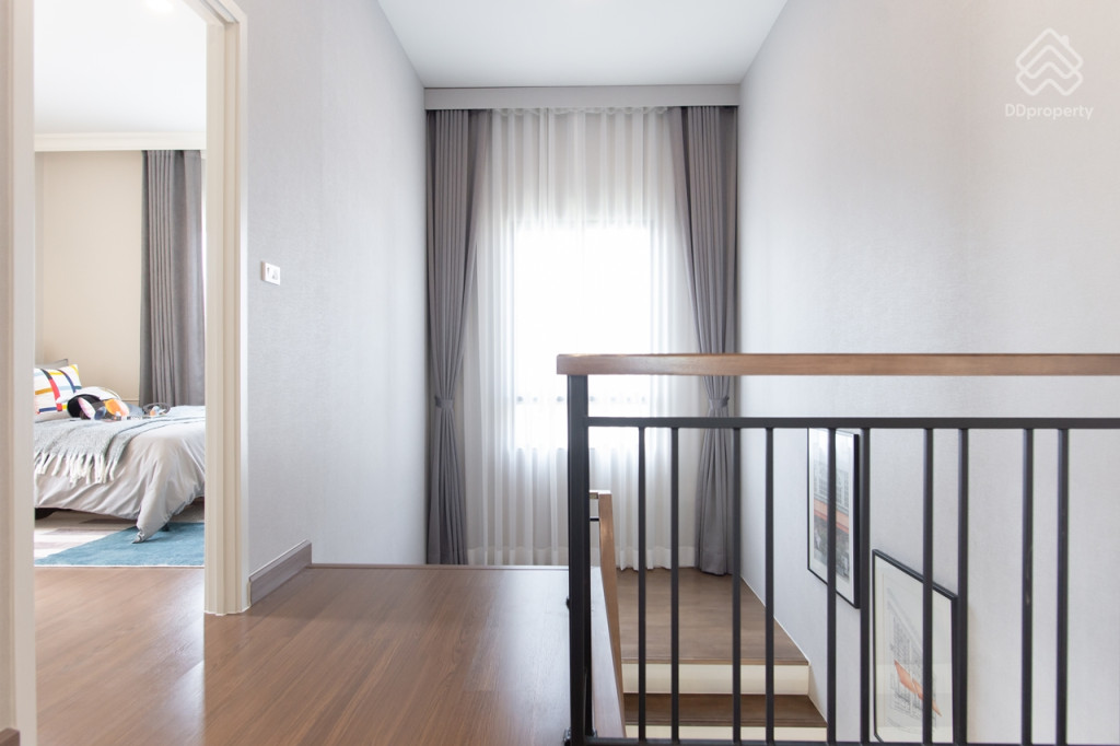 Grand-Britania-Rama-9-Krungthepkreetha-Review_15