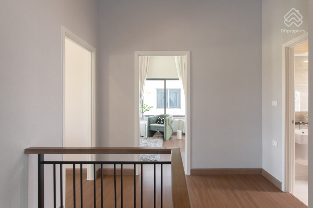 Grand-Britania-Rama-9-Krungthepkreetha-Review_16