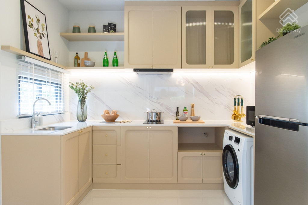 Grand-Britania-Rama-9-Krungthepkreetha-Review_9