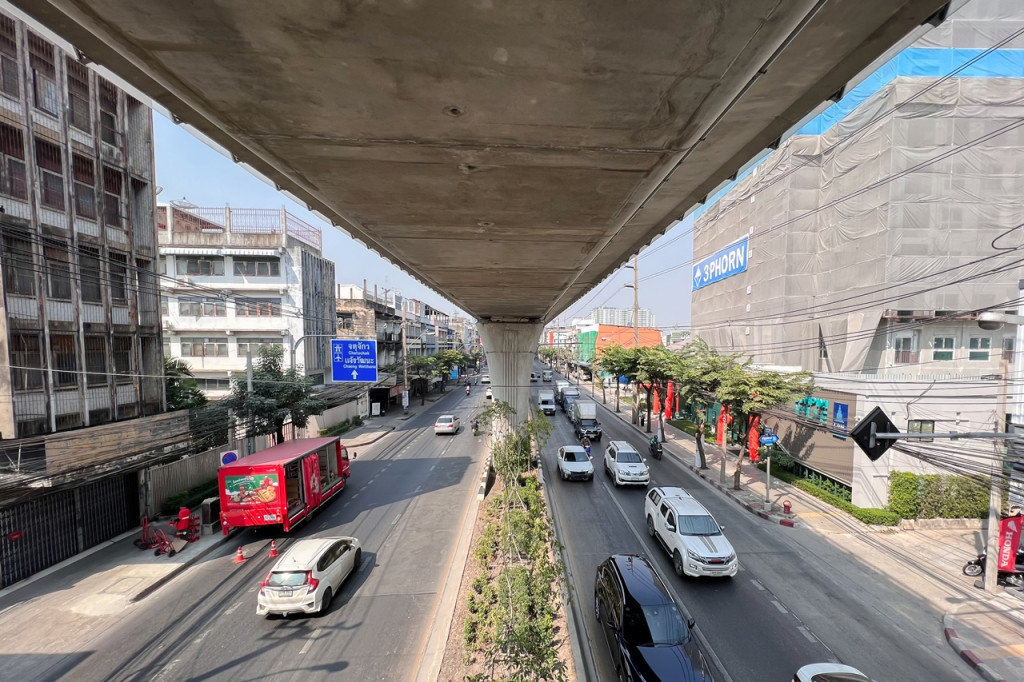 Lumpini-Ville-Charan-Fai-Chai-LOCATION