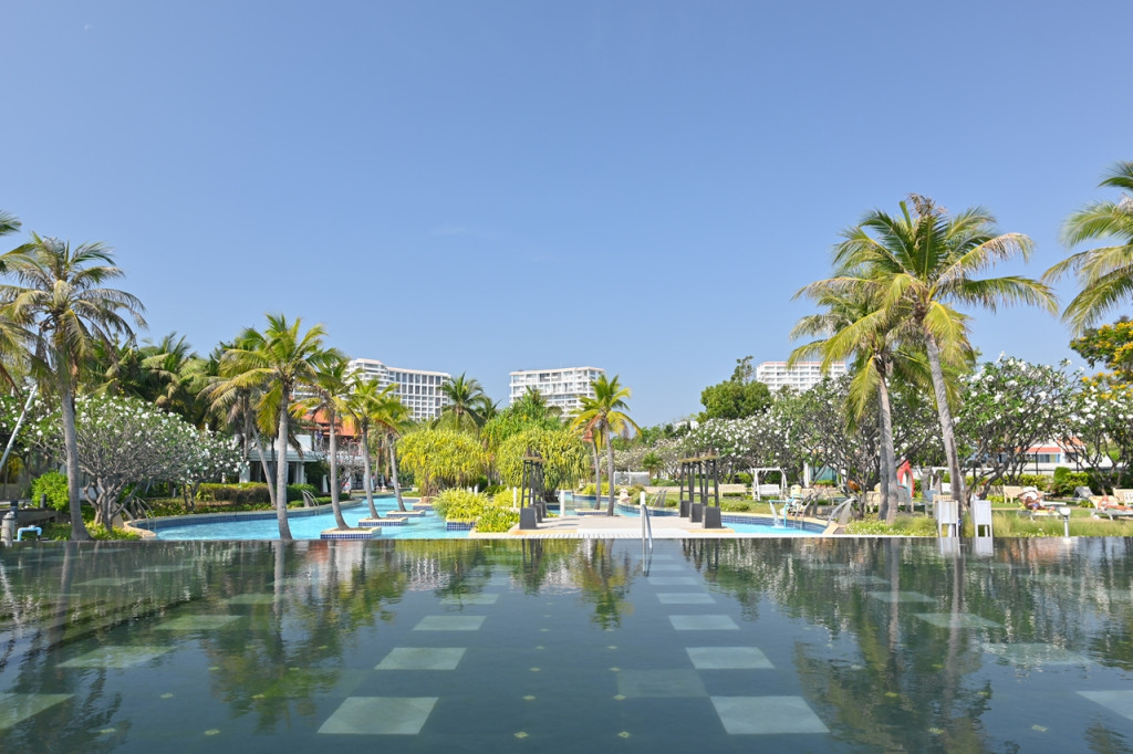 The-Legend-By-Boathouse-Hua-HinA