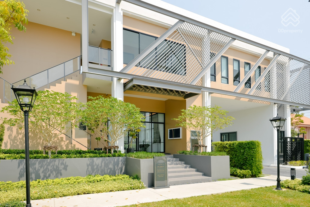 Britania-Praksa-Station-Facilities_2