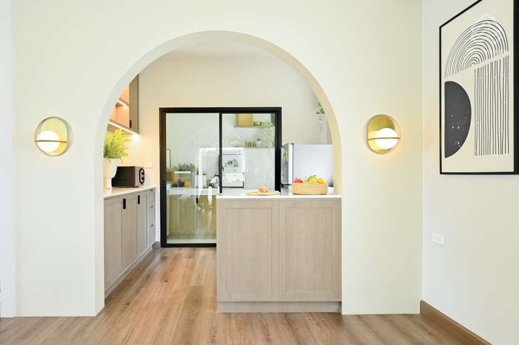 Britania-Praksa-Station-Review_Brightling-10