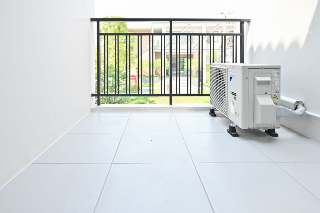 Britania-Praksa-Station-Review_Brightling-26