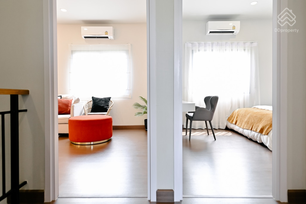 Britania-Praksa-Station-Review_Brightling-30