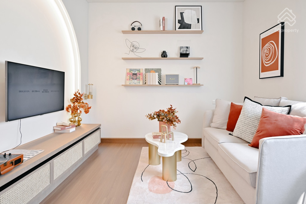 Britania-Praksa-Station-Review_Brightling-34