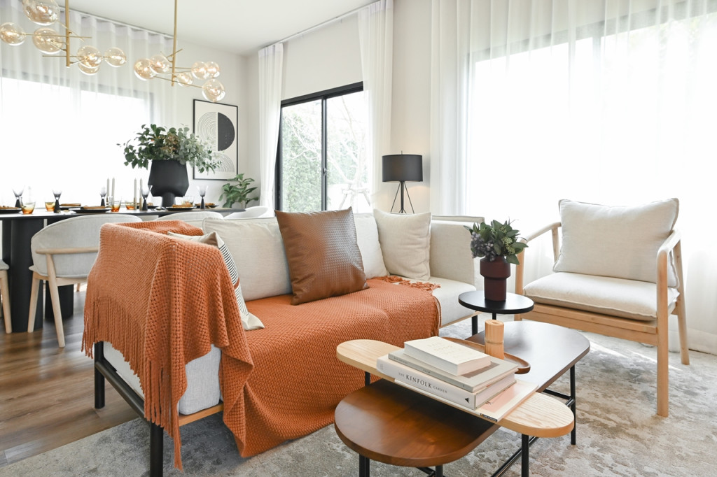 Britania-Praksa-Station-Review_Brightling-7