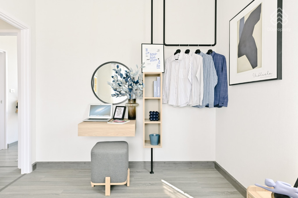 Britania-Praksa-Station-Review_Bromley-17