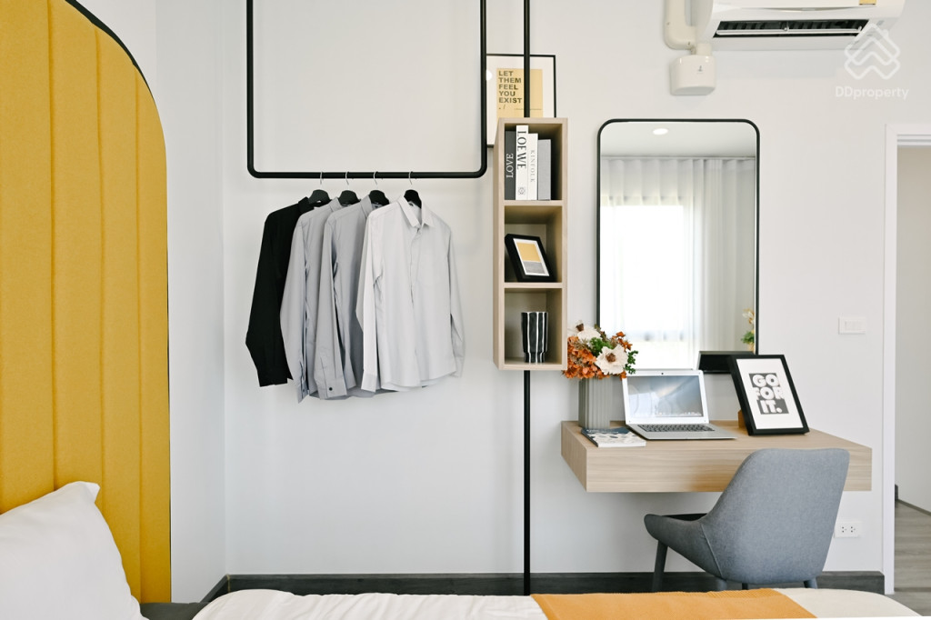 Britania-Praksa-Station-Review_Bromley-21