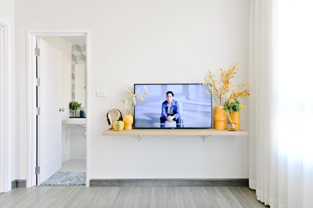 Britania-Praksa-Station-Review_Bromley-22