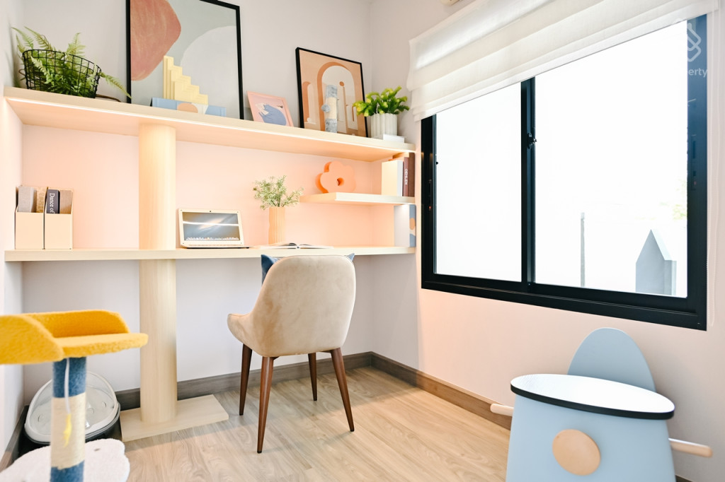 Britania-Praksa-Station-Review_Bromley-6