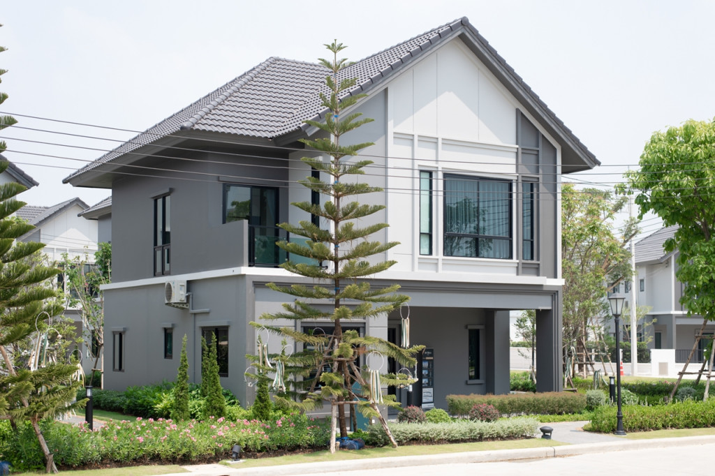 Britania-Rayong-E_Islington