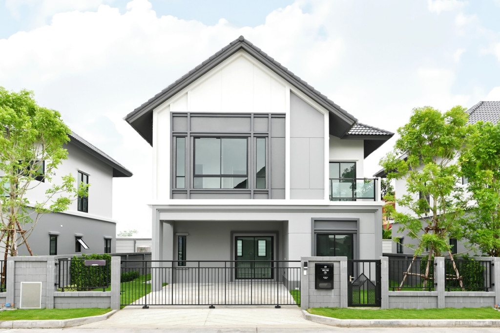 Britania-Thepharak-Srinakarin-D