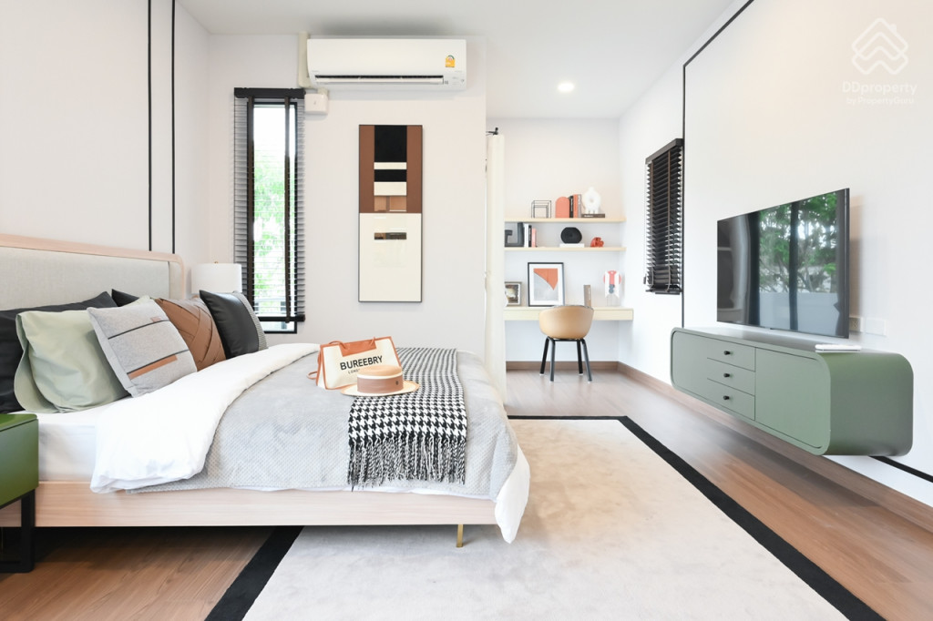 Britania-Thepharak-Srinakarin-Islington_34