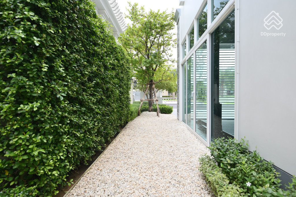 The-Grand-Pinklao-Kanchana-DDproperty-Versailles_10