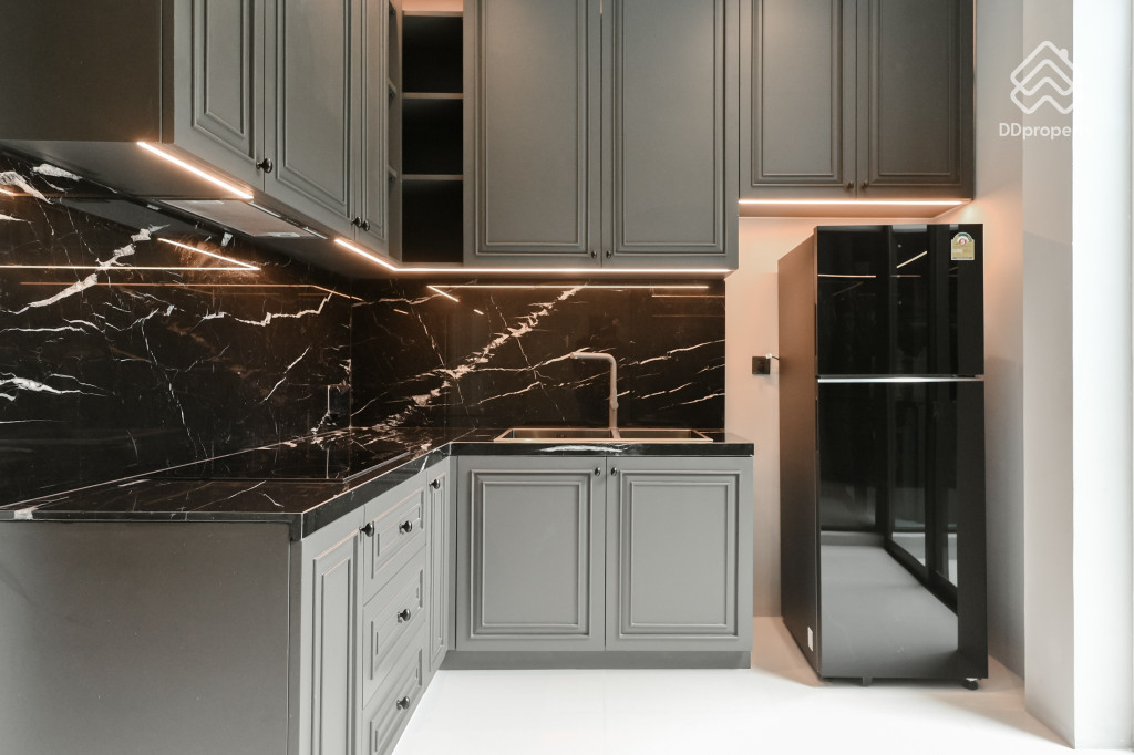 Grand-Bangkok- Boulevard-Na-Uthayan-Ethereal_30