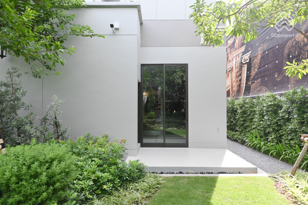 Grand-Bangkok- Boulevard-Na-Uthayan-Ethereal_33