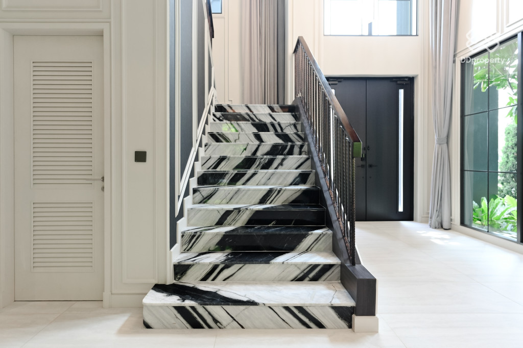 Grand-Bangkok- Boulevard-Na-Uthayan-Ethereal_36