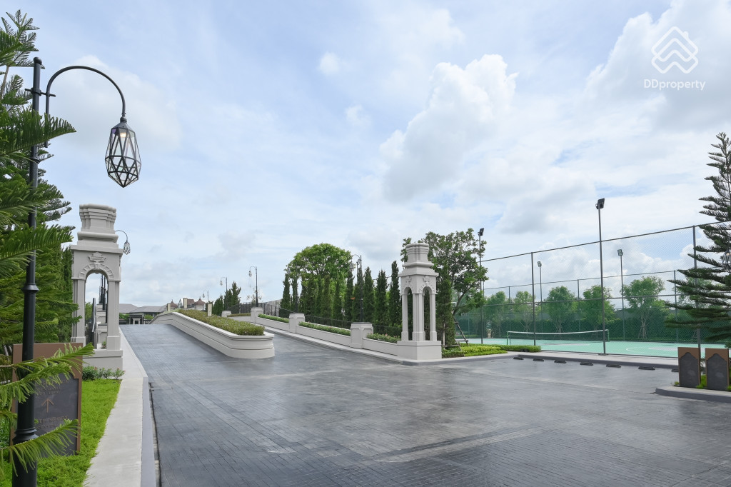 Grand-Bangkok- Boulevard-Na-Uthayan-ROUTE_10