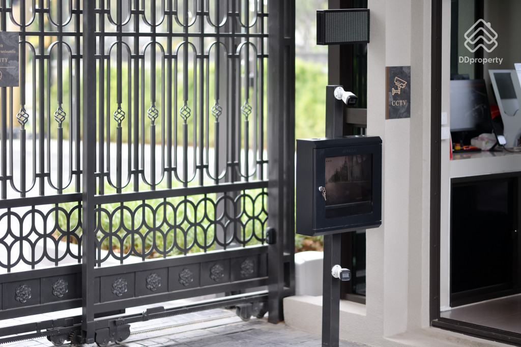 Grand-Bangkok- Boulevard-Na-Uthayan-ROUTE_7