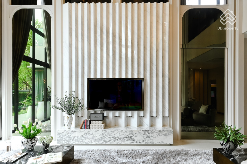 Grand-Bangkok-Boulevard-Pinklao-Borom-Aldhelm_17