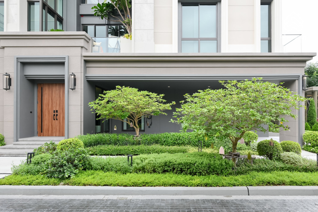 Grand-Bangkok-Boulevard-Pinklao-Borom-Aldhelm_3