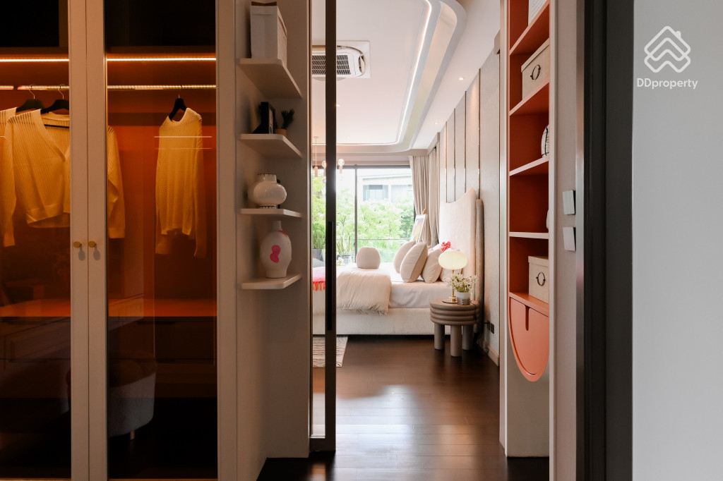 Grand-Bangkok-Boulevard-Pinklao-Borom-Aldhelm_32