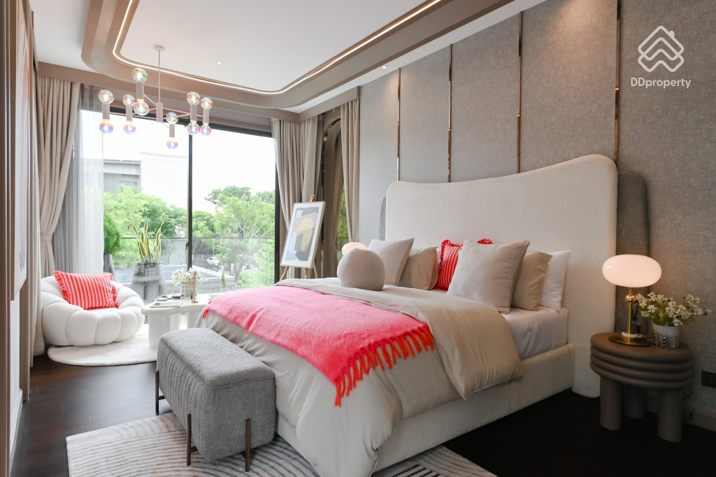 Grand-Bangkok-Boulevard-Pinklao-Borom-Aldhelm_33