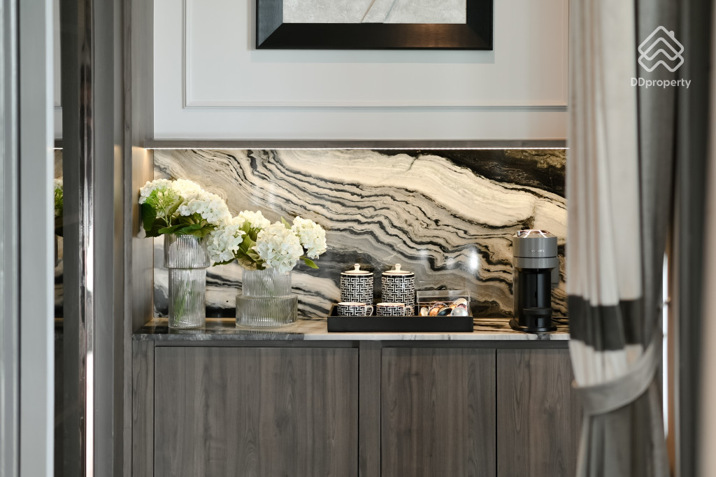 Grand-Bangkok-Boulevard-Pinklao-Borom-Aldhelm_40