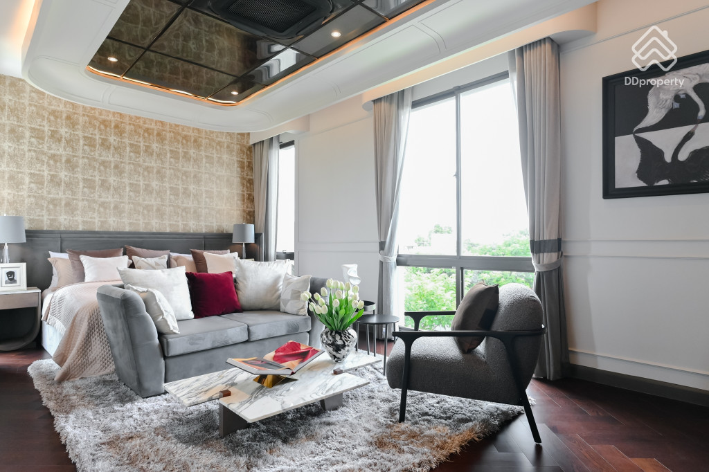 Grand-Bangkok-Boulevard-Pinklao-Borom-Aldhelm_41