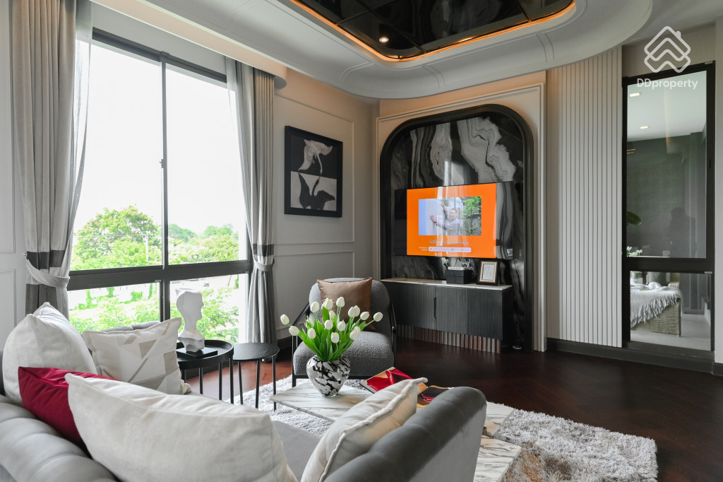 Grand-Bangkok-Boulevard-Pinklao-Borom-Aldhelm_42