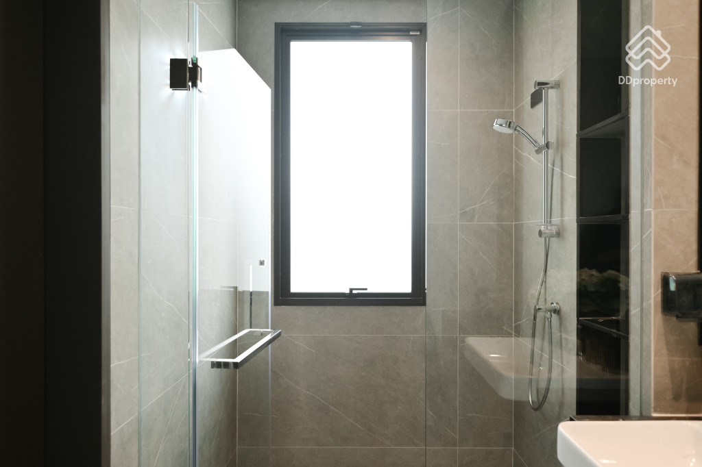 Grand-Bangkok-Boulevard-Pinklao-Borom-Aldhelm_48