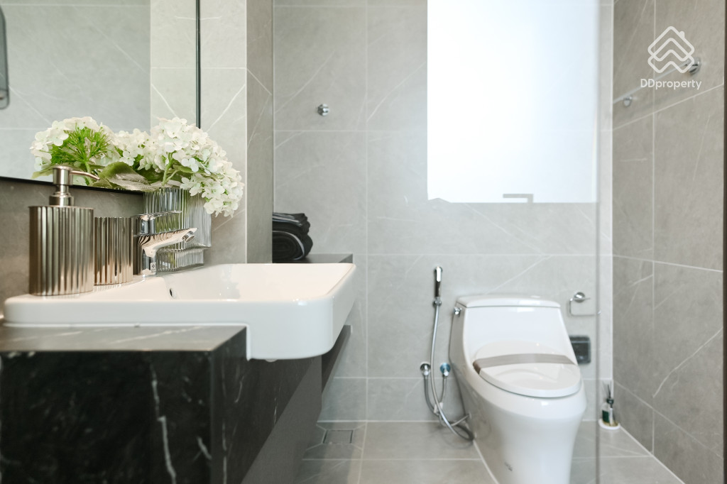 Grand-Bangkok-Boulevard-Pinklao-Borom-Aldhelm_49