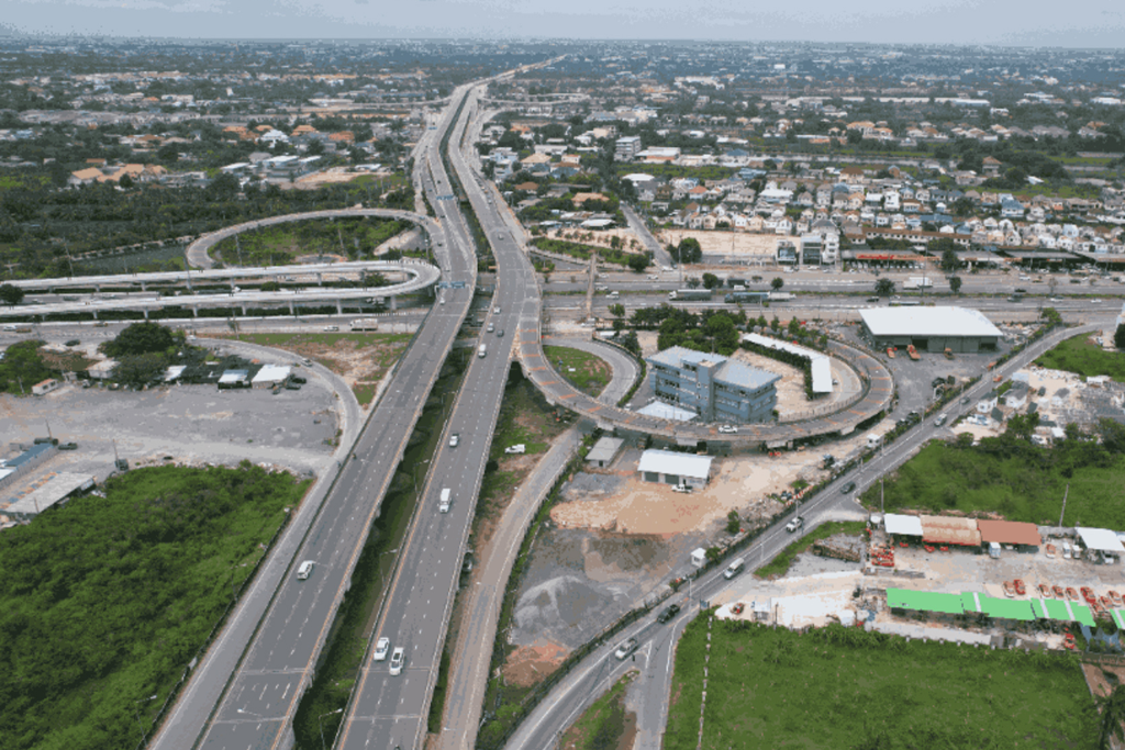 Grand-Bangkok-Boulevard-Pinklao-Borom-LOCATION