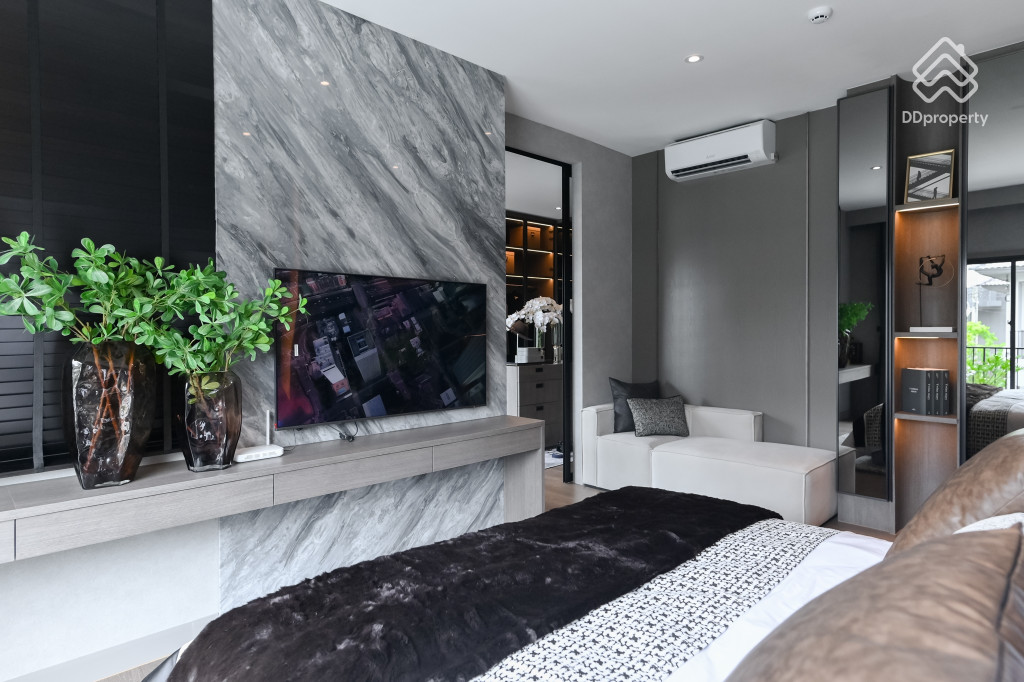 Venue-Portrait-Westgate-SILHOUETTE_24