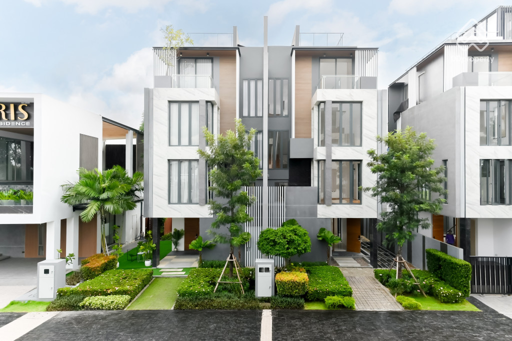 IRIS-Residence-Sukhumvit-101-Review_1