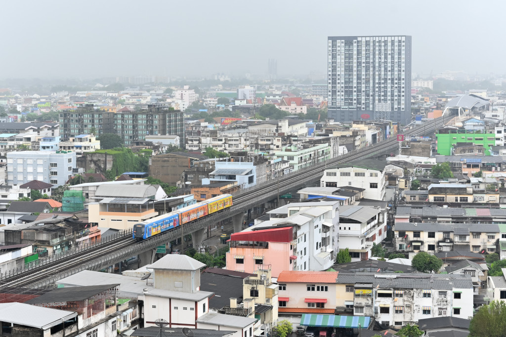 Lumpini-Ville-Charan-Fai-Chai-Location