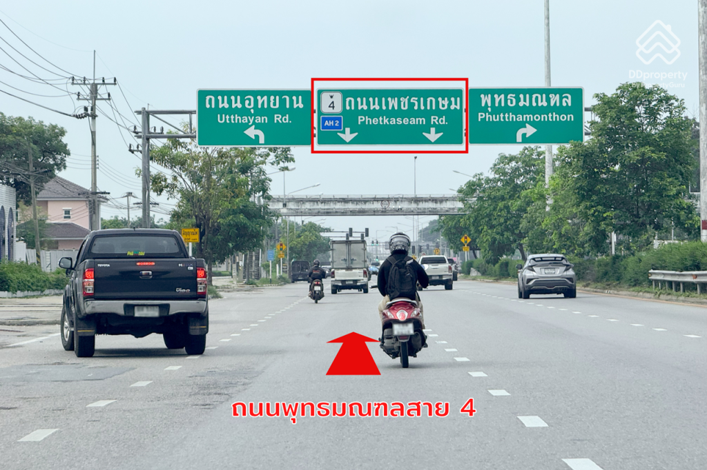 Bangkok-Boulevard-Borom-Sai-4-ROUTE-03