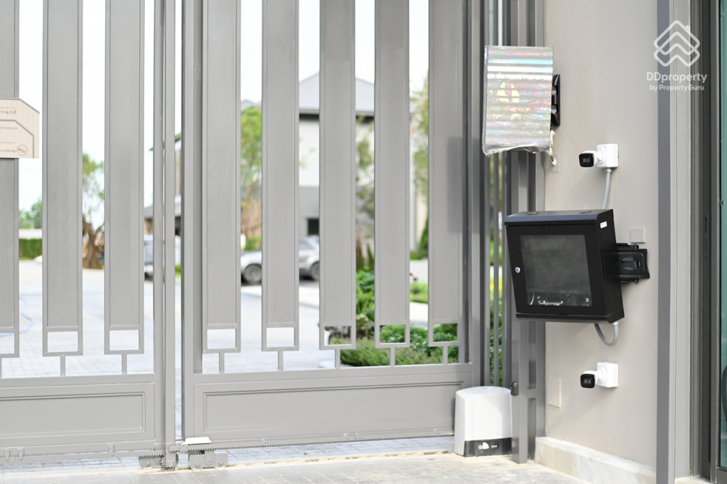 Bangkok-Boulevard-Borom-Sai-4-ROUTE-09