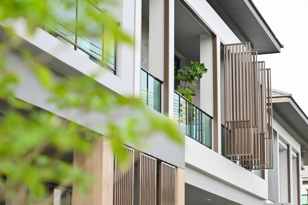 Bangkok-Boulevard-Borom-Sai-4-Review-COLOSSAL_3