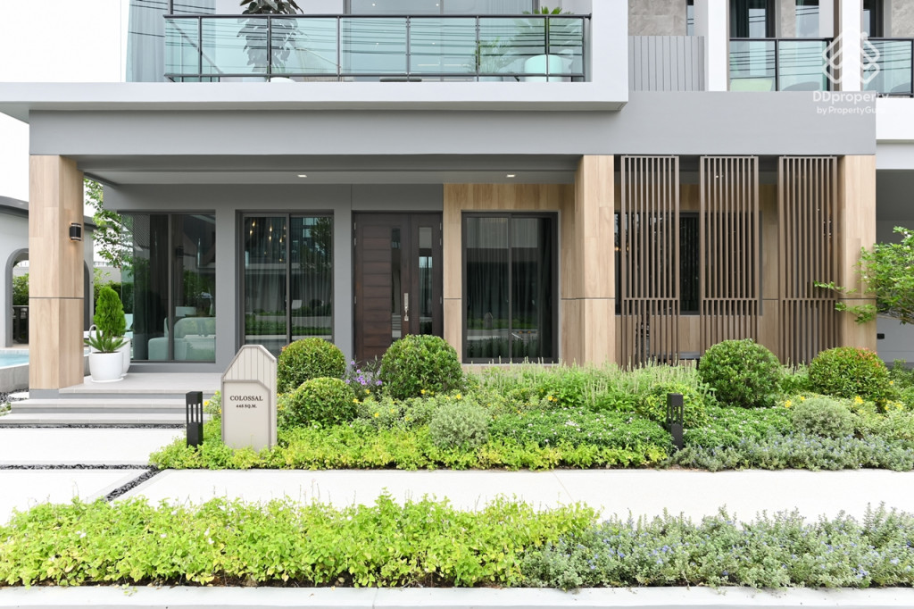 Bangkok-Boulevard-Borom-Sai-4-Review-COLOSSAL_6