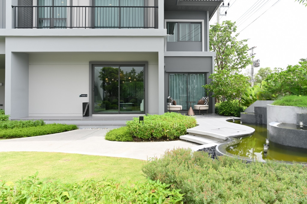 Venue-Portrait-Donmueang-Chaengwatthana-Review Ursa Minor_2