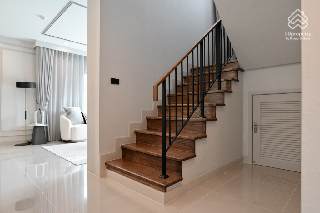 Venue-Portrait-Donmueang-Chaengwatthana-Review Ursa Minor_22