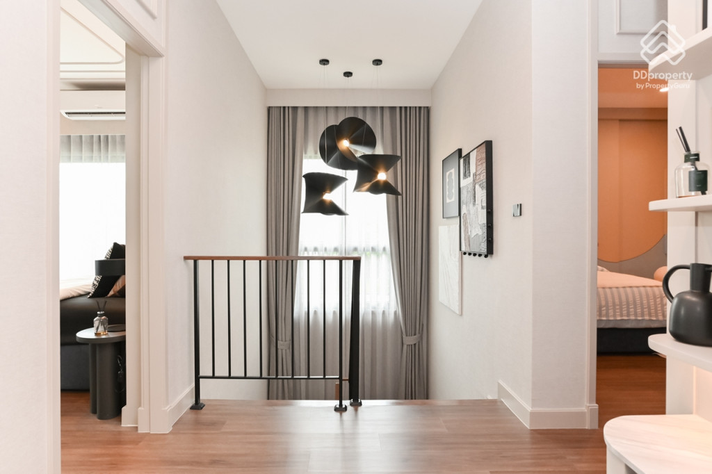 Venue-Portrait-Donmueang-Chaengwatthana-Review Ursa Minor_23