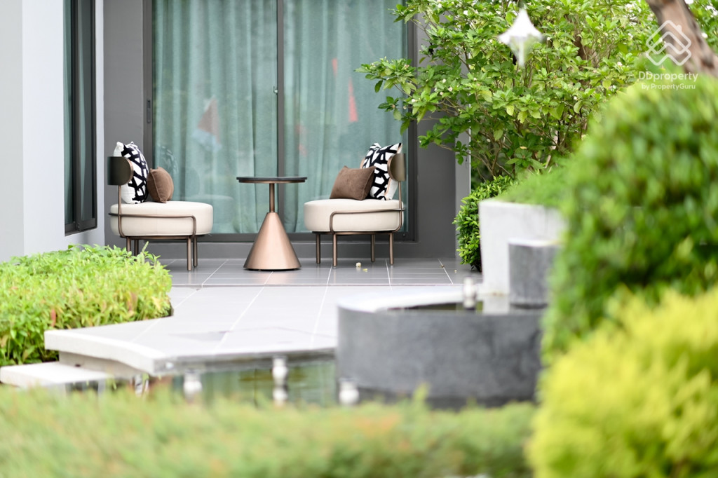 Venue-Portrait-Donmueang-Chaengwatthana-Review Ursa Minor_4