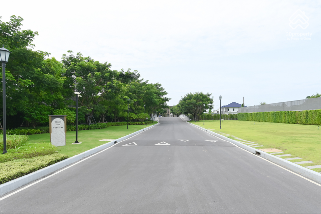 Grand-Bangkok-Boulevard-Petchkasem-Kanchana-ROUTE-08