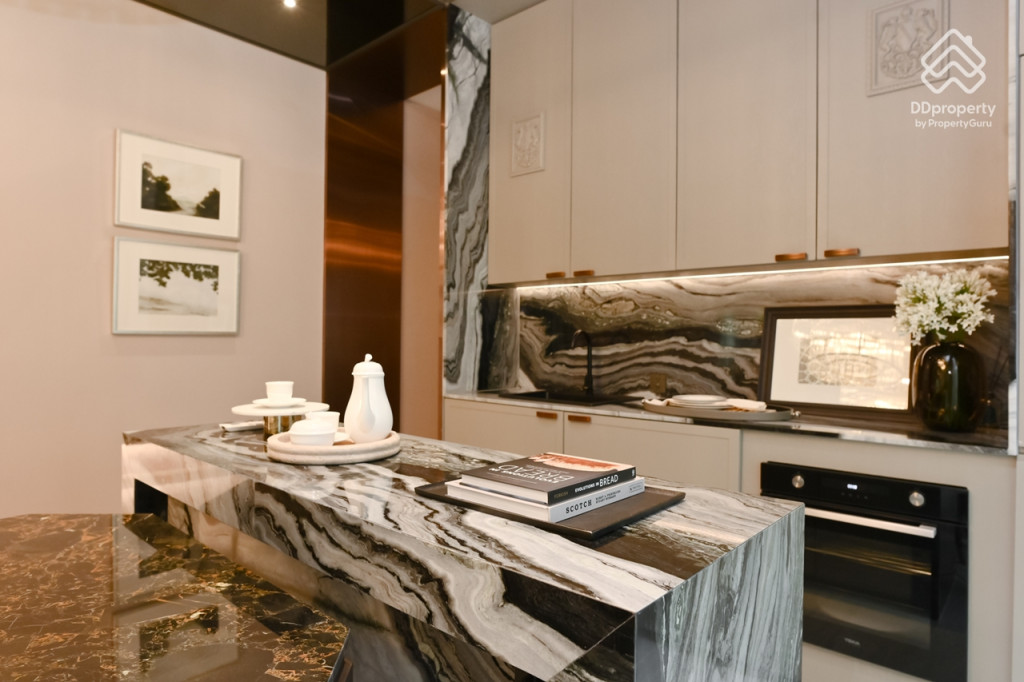 Grand-Bangkok-Boulevard-Petchkasem-Kanchana-SCHUBERT_19