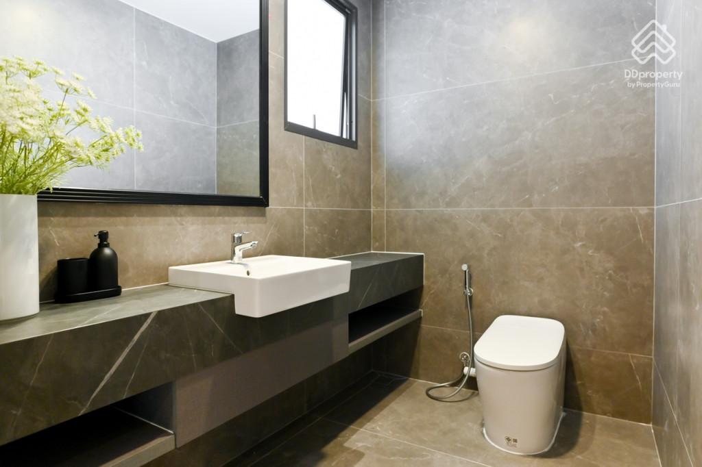 Grand-Bangkok-Boulevard-Petchkasem-Kanchana-SCHUBERT_21